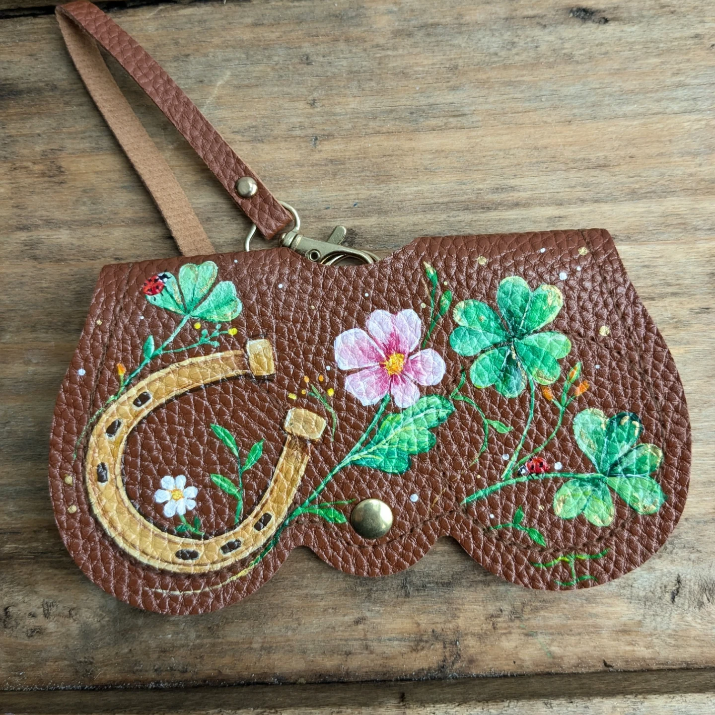 Étui à lunettes porte bonheur